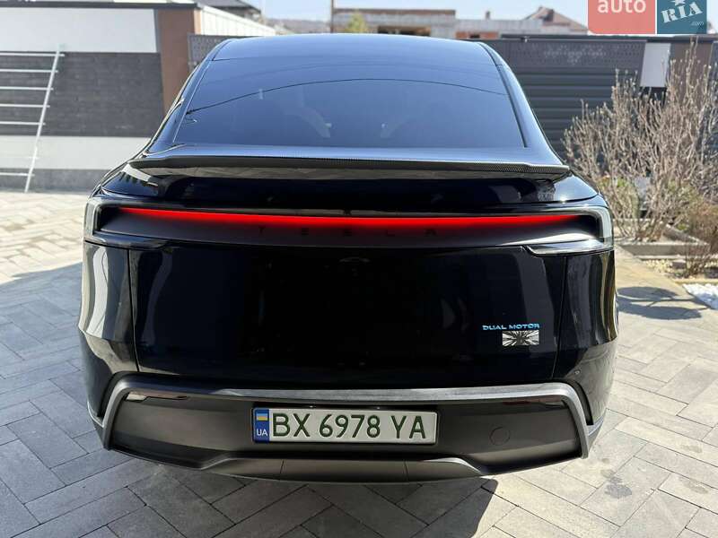 Внедорожник / Кроссовер Tesla Model Y 2025 в Хмельницком