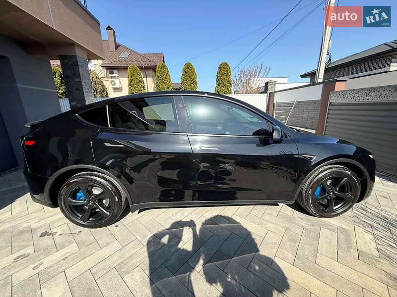 Внедорожник / Кроссовер Tesla Model Y 2025 в Хмельницком