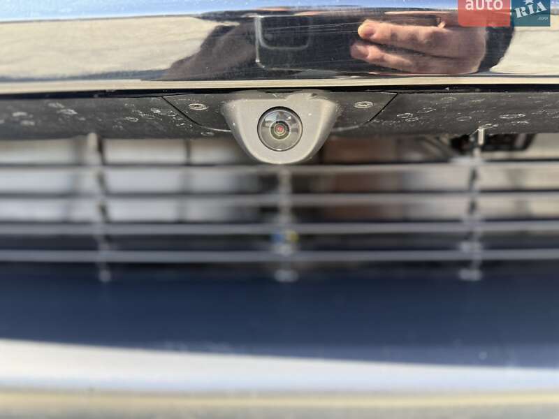 Позашляховик / Кросовер Tesla Model Y 2025 в Хмельницькому