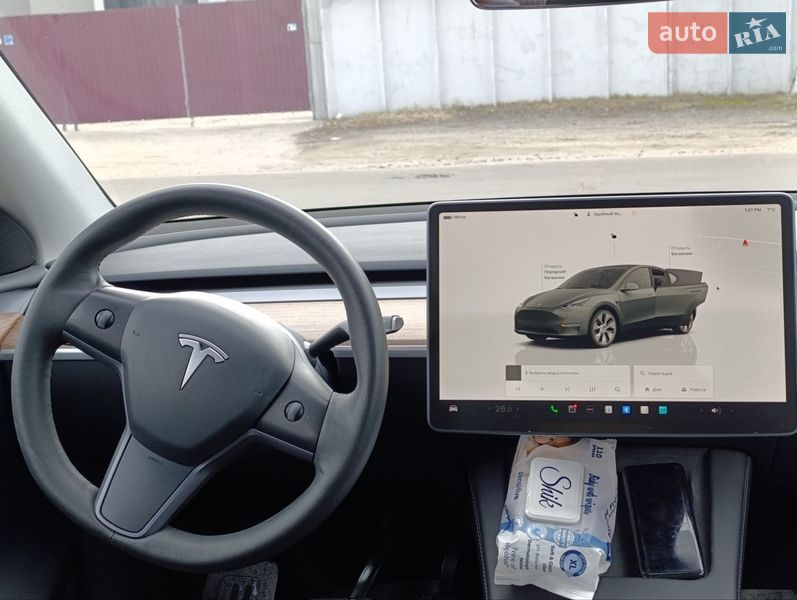 Внедорожник / Кроссовер Tesla Model Y 2023 в Борисполе