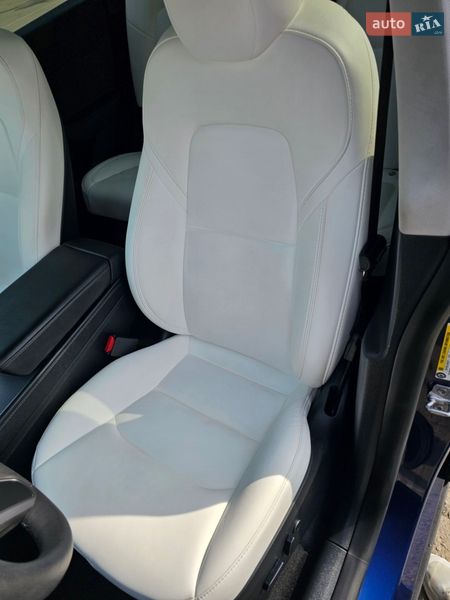 Внедорожник / Кроссовер Tesla Model Y 2023 в Ивано-Франковске фото 24 Внедорожник / Кроссовер Tesla Model Y 2023 в Ивано-Франковске
