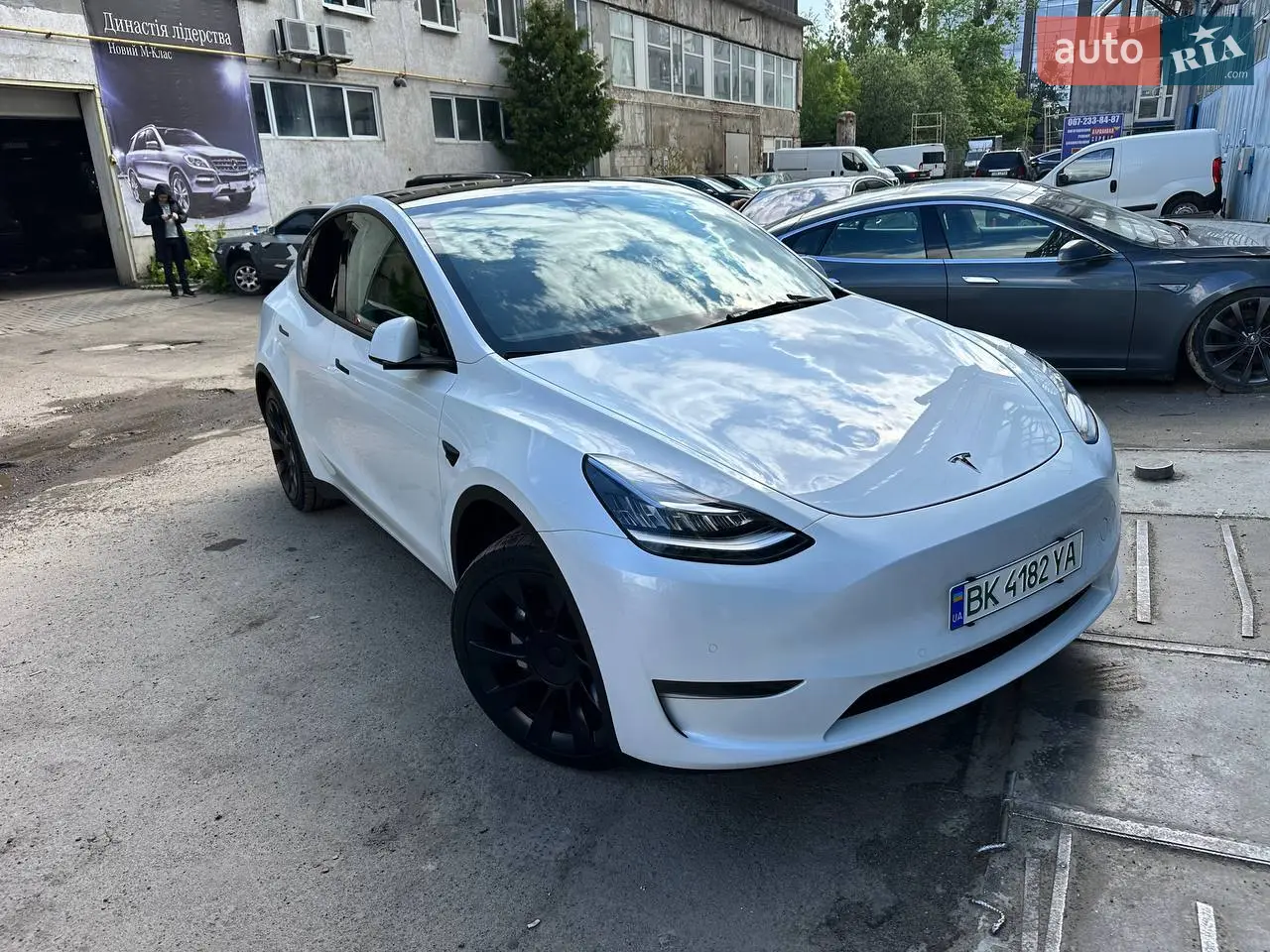 2023 Tesla Model Y - мініатюра 40