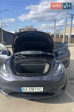 Позашляховик / Кросовер Tesla Model Y 2023 в Києві