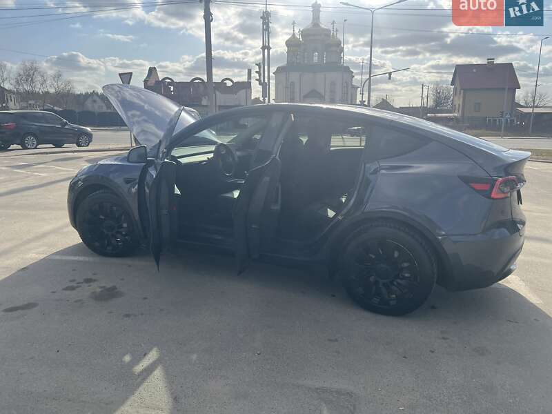 Внедорожник / Кроссовер Tesla Model Y 2023 в Киеве фото 8 Внедорожник / Кроссовер Tesla Model Y 2023 в Киеве