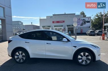 Внедорожник / Кроссовер Tesla Model Y 2023 в Киеве