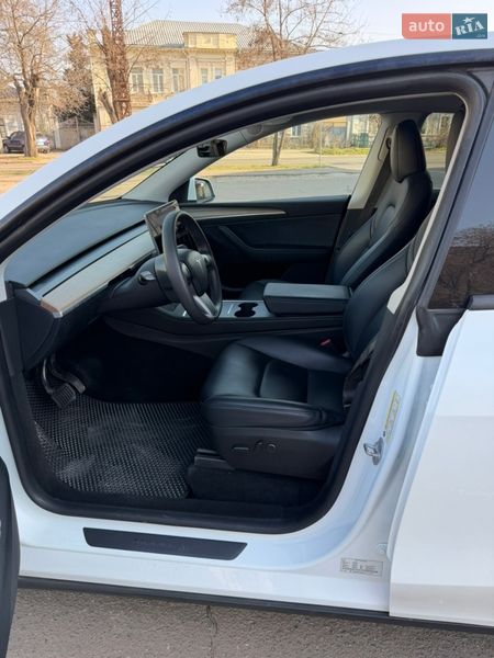 Внедорожник / Кроссовер Tesla Model Y 2023 в Николаеве