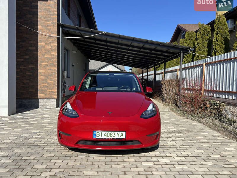 Tesla Model Y 2021