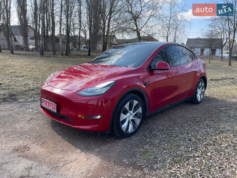 Внедорожник / Кроссовер Tesla Model Y 2021 в Ровно
