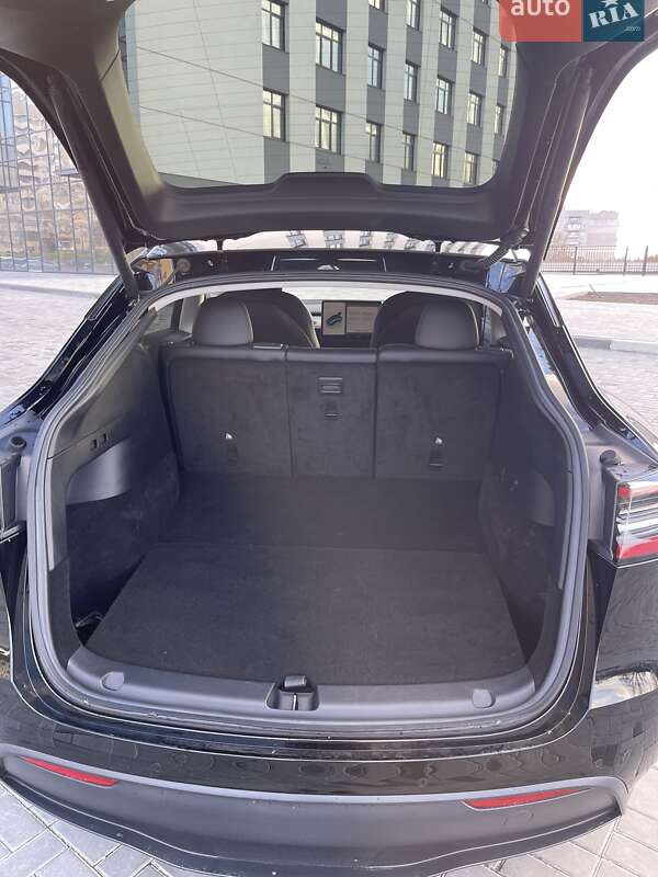 Внедорожник / Кроссовер Tesla Model Y 2022 в Днепре фото 18 Внедорожник / Кроссовер Tesla Model Y 2022 в Днепре