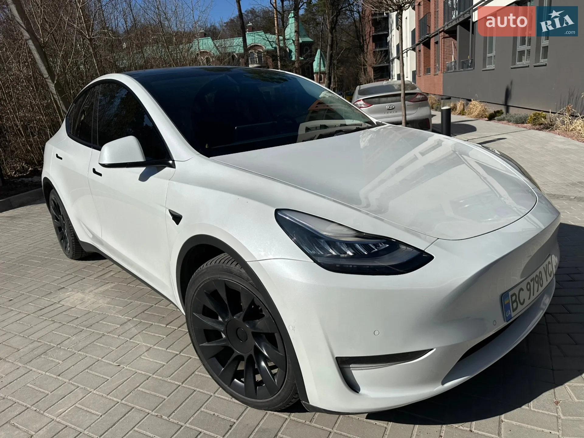 2021 Tesla Model Y - фото 1