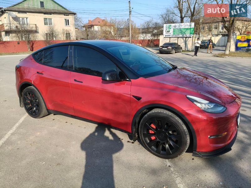 Внедорожник / Кроссовер Tesla Model Y 2021 в Ивано-Франковске