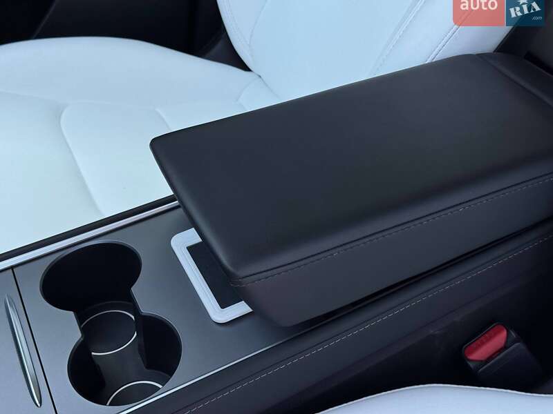 Внедорожник / Кроссовер Tesla Model Y 2022 в Ровно фото 35 Внедорожник / Кроссовер Tesla Model Y 2022 в Ровно