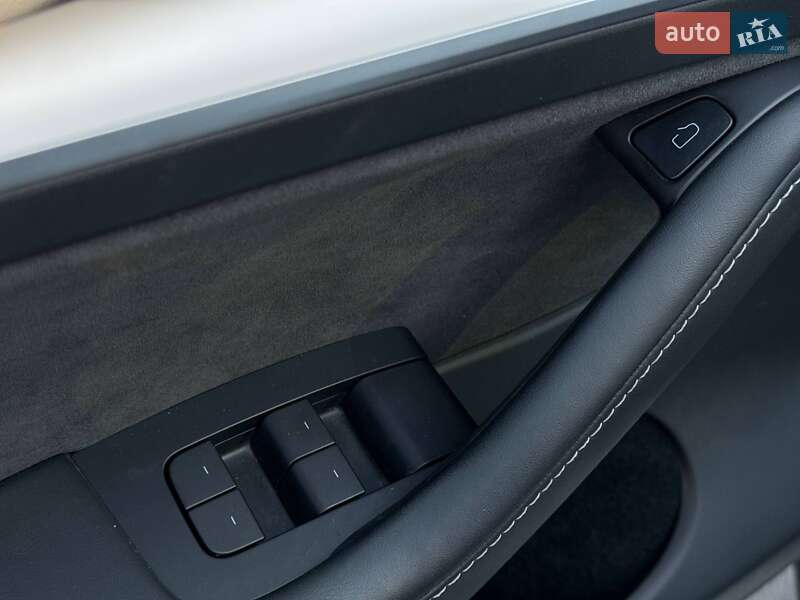 Внедорожник / Кроссовер Tesla Model Y 2022 в Ровно фото 45 Внедорожник / Кроссовер Tesla Model Y 2022 в Ровно