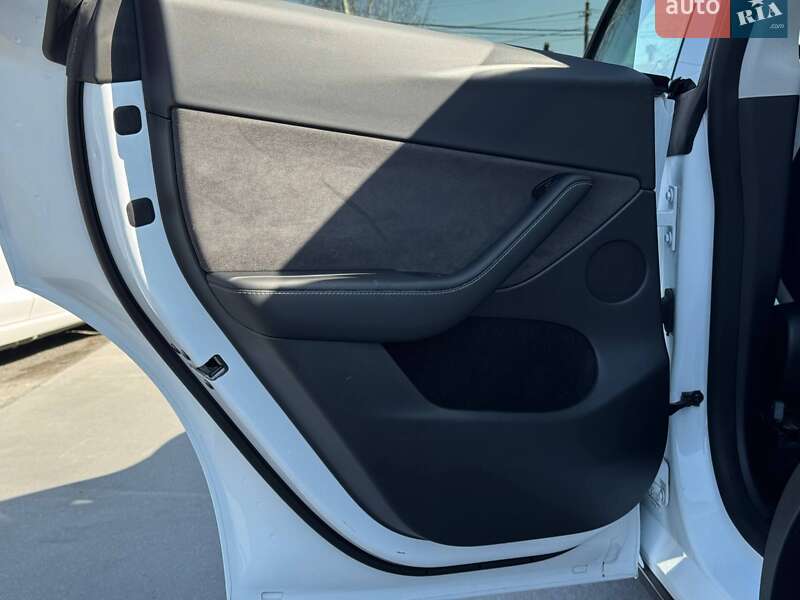 Внедорожник / Кроссовер Tesla Model Y 2022 в Ровно фото 47 Внедорожник / Кроссовер Tesla Model Y 2022 в Ровно