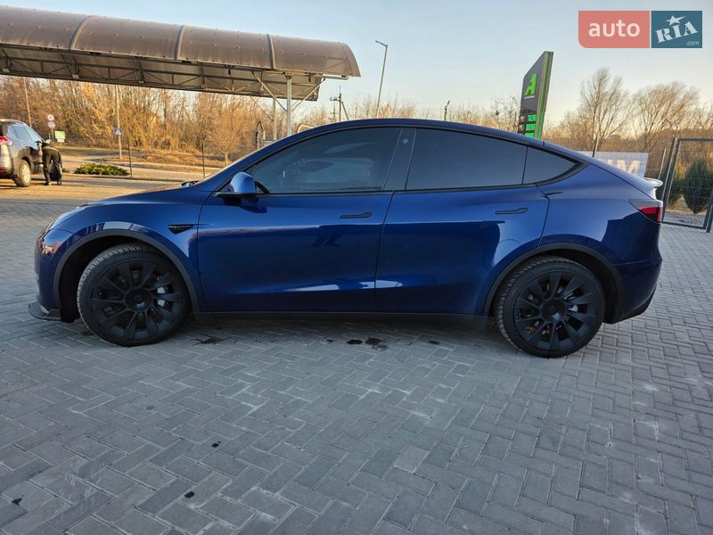 Внедорожник / Кроссовер Tesla Model Y 2023 в Полтаве
