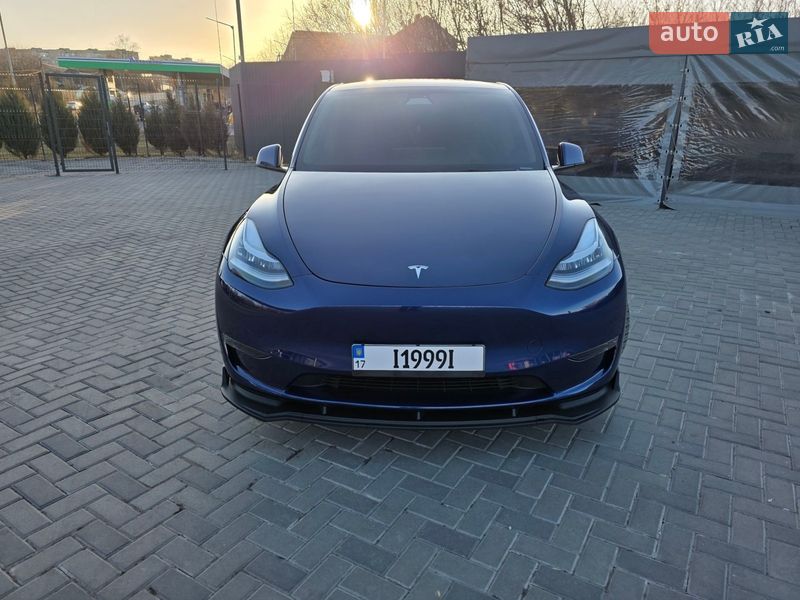 Внедорожник / Кроссовер Tesla Model Y 2023 в Полтаве