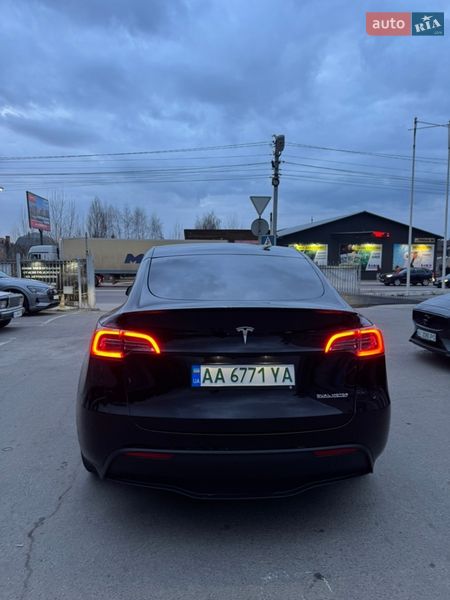 Позашляховик / Кросовер Tesla Model Y 2021 в Києві