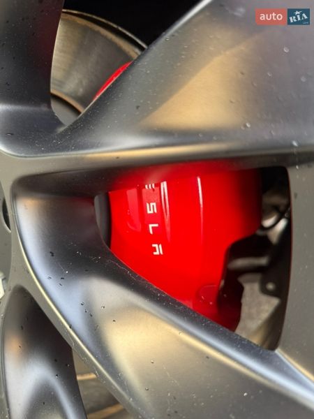 Позашляховик / Кросовер Tesla Model Y 2021 в Кривому Розі