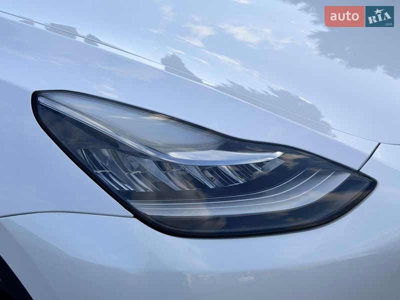 Внедорожник / Кроссовер Tesla Model Y 2022 в Одессе