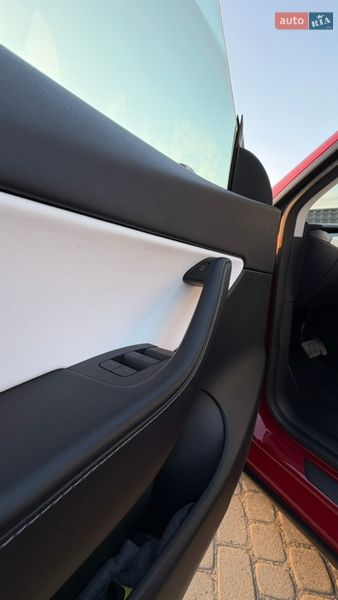 Внедорожник / Кроссовер Tesla Model Y 2022 в Львове фото 15 Внедорожник / Кроссовер Tesla Model Y 2022 в Львове