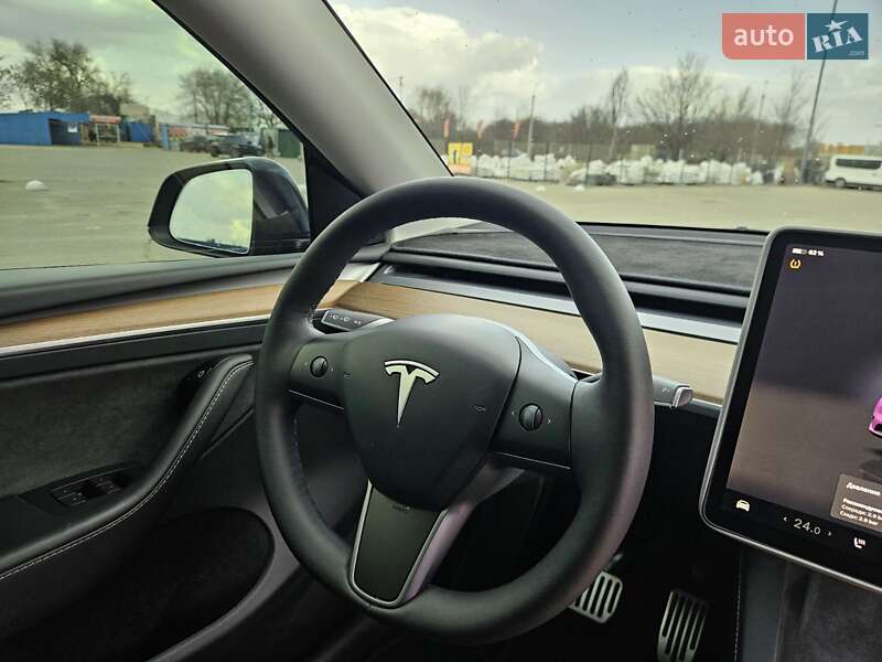 Внедорожник / Кроссовер Tesla Model Y 2024 в Днепре фото 33 Внедорожник / Кроссовер Tesla Model Y 2024 в Днепре