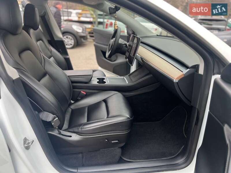 Позашляховик / Кросовер Tesla Model Y 2022 в Одесі