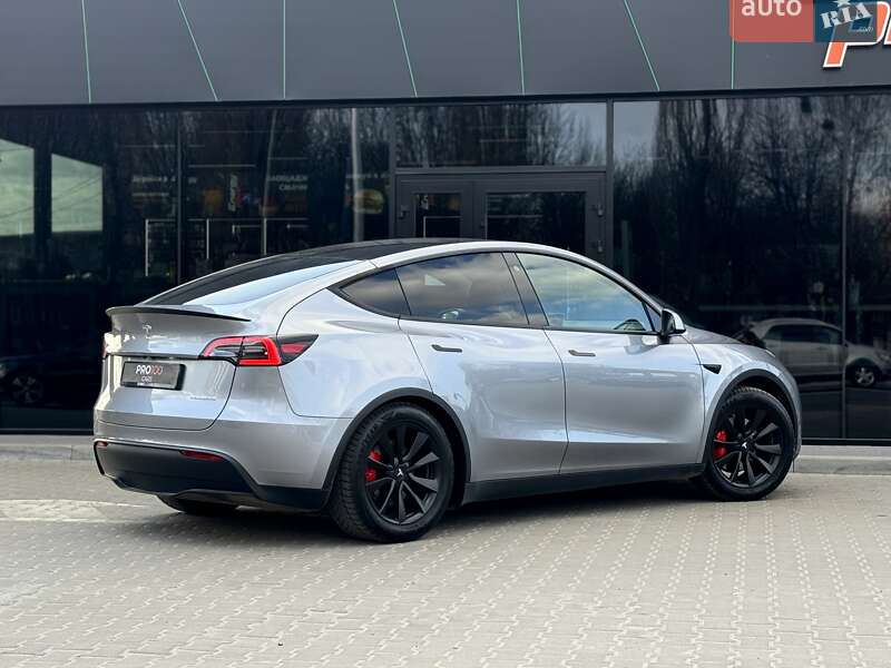 Внедорожник / Кроссовер Tesla Model Y 2023 в Киеве