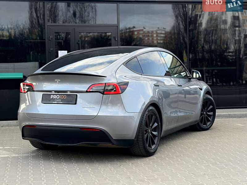 Внедорожник / Кроссовер Tesla Model Y 2023 в Киеве