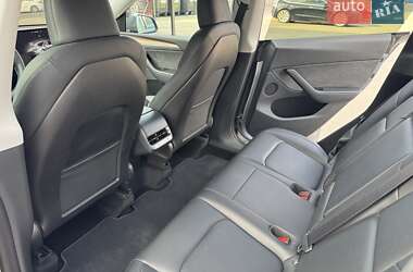 Внедорожник / Кроссовер Tesla Model Y 2023 в Киеве