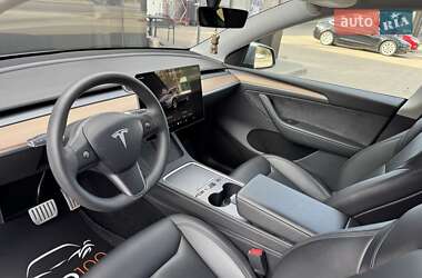 Внедорожник / Кроссовер Tesla Model Y 2023 в Киеве