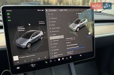 Внедорожник / Кроссовер Tesla Model Y 2023 в Киеве
