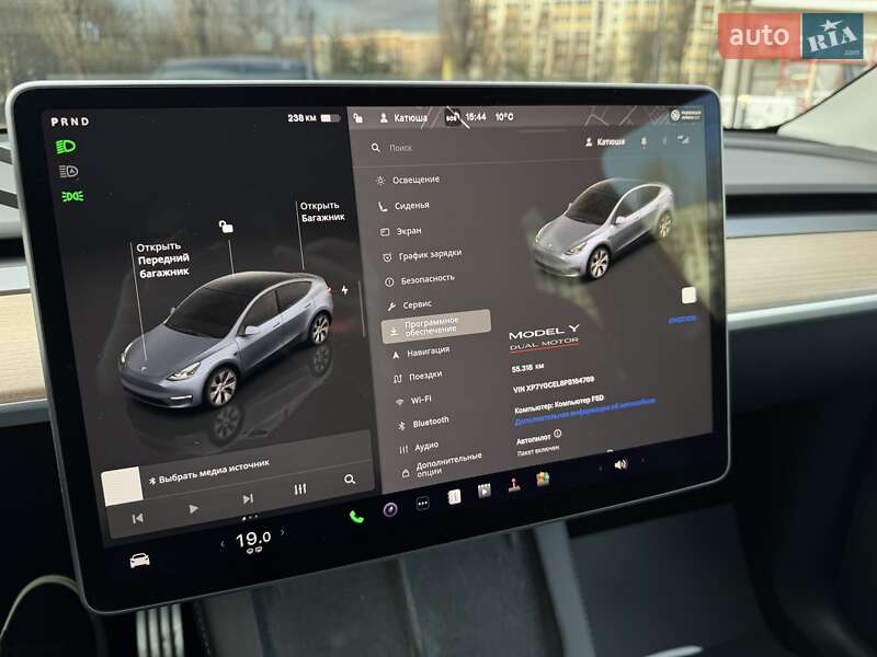 Внедорожник / Кроссовер Tesla Model Y 2023 в Киеве