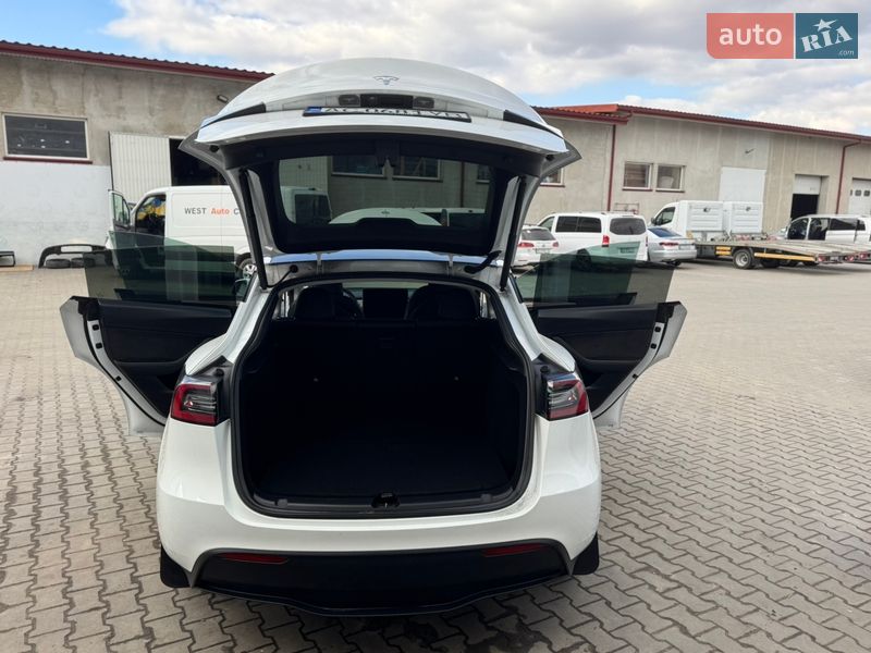 Внедорожник / Кроссовер Tesla Model Y 2022 в Луцке