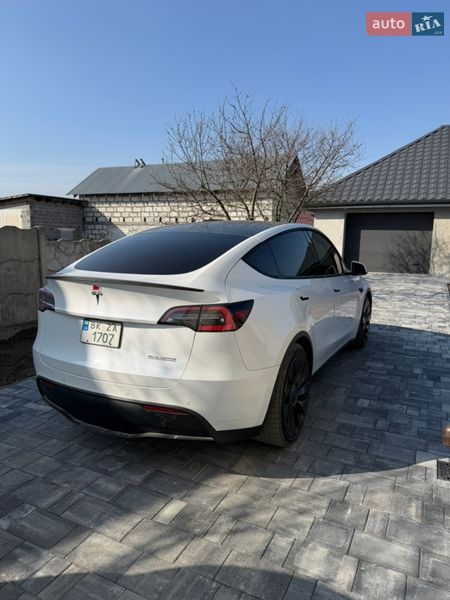 Внедорожник / Кроссовер Tesla Model Y 2020 в Костополе