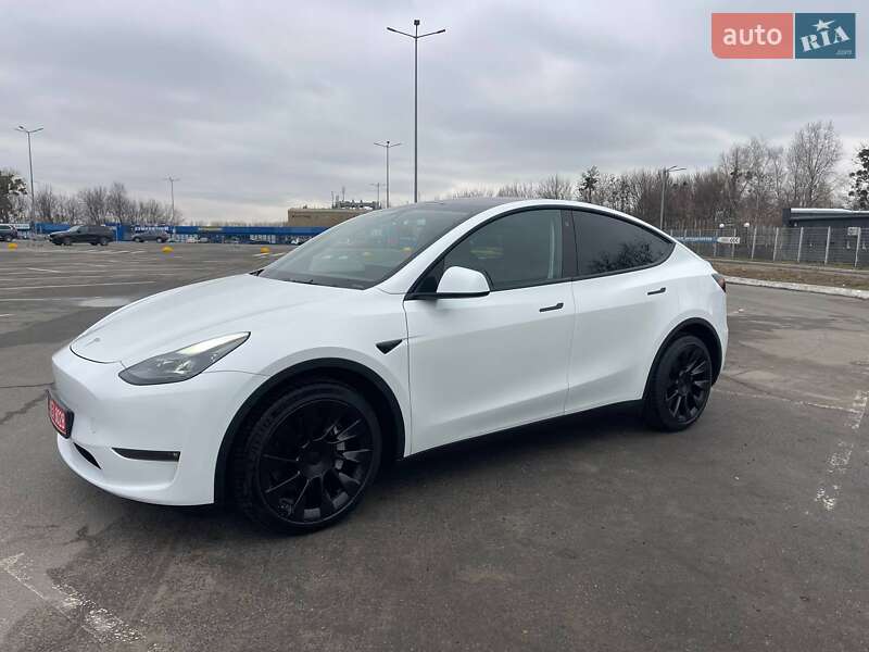 Позашляховик / Кросовер Tesla Model Y 2023 в Києві фото 6 Позашляховик / Кросовер Tesla Model Y 2023 в Києві