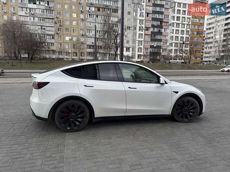 Внедорожник / Кроссовер Tesla Model Y 2021 в Днепре