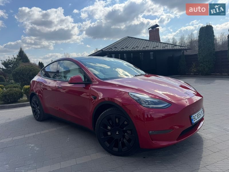 Внедорожник / Кроссовер Tesla Model Y 2023 в Стрые