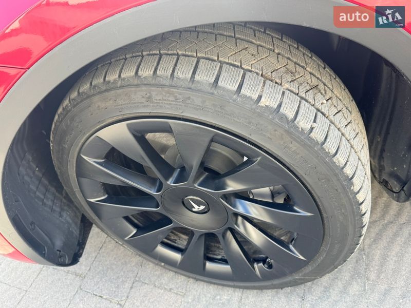 Внедорожник / Кроссовер Tesla Model Y 2023 в Стрые