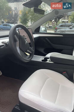 Внедорожник / Кроссовер Tesla Model Y 2023 в Одессе