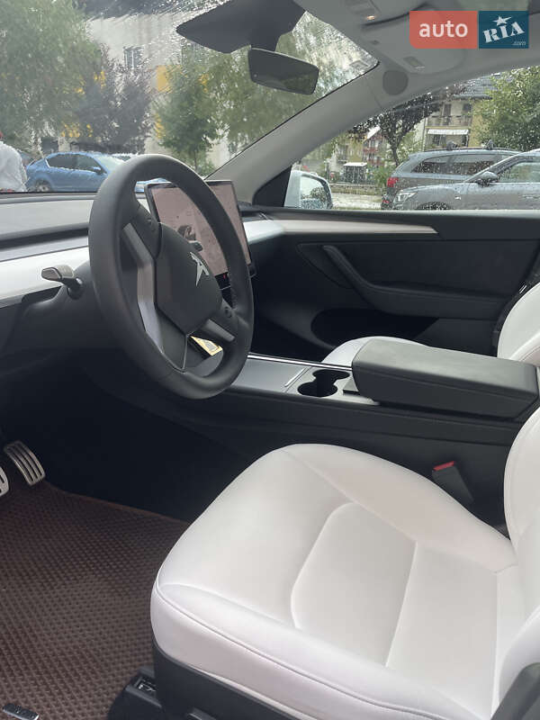 Внедорожник / Кроссовер Tesla Model Y 2023 в Одессе