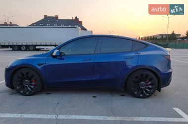 Внедорожник / Кроссовер Tesla Model Y 2021 в Львове
