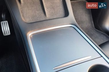 Внедорожник / Кроссовер Tesla Model Y 2021 в Львове