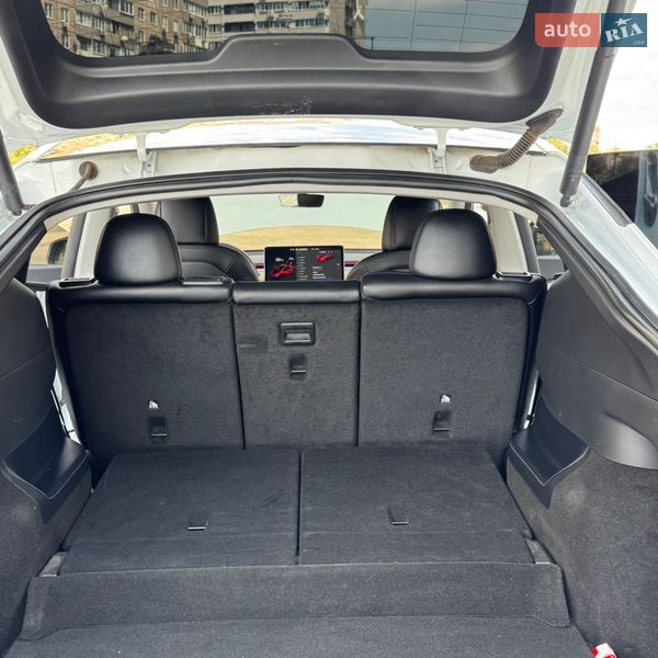 Внедорожник / Кроссовер Tesla Model Y 2022 в Днепре