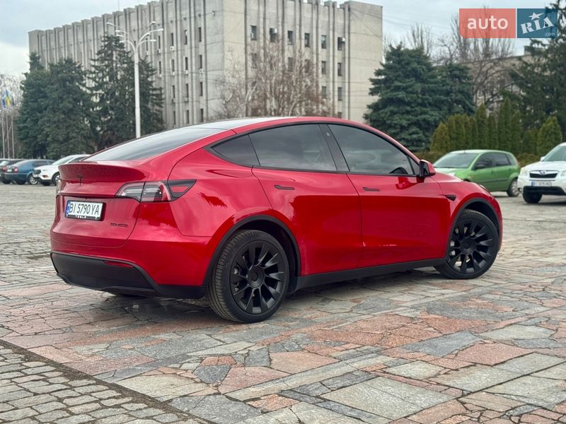 Внедорожник / Кроссовер Tesla Model Y 2021 в Кременчуге