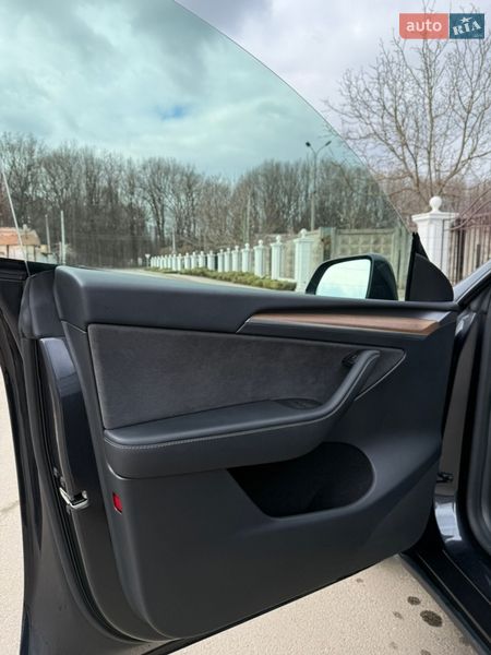 Внедорожник / Кроссовер Tesla Model Y 2024 в Виннице