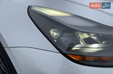 Внедорожник / Кроссовер Tesla Model Y 2022 в Киеве