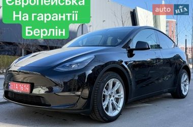 Внедорожник / Кроссовер Tesla Model Y 2023 в Киеве