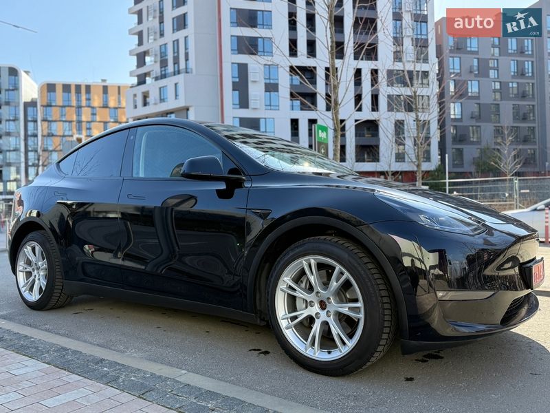 Внедорожник / Кроссовер Tesla Model Y 2023 в Киеве фото 10 Внедорожник / Кроссовер Tesla Model Y 2023 в Киеве