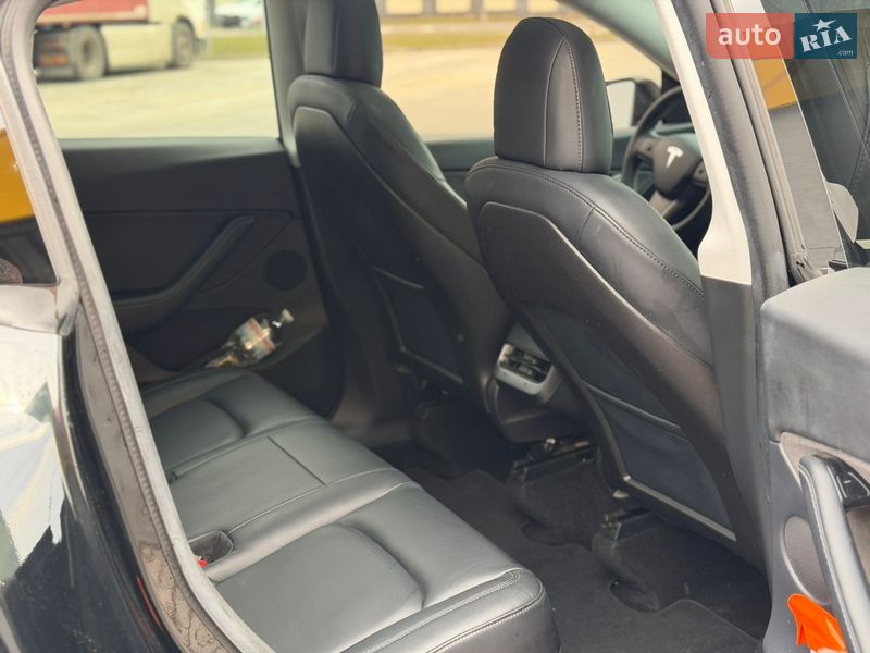 Внедорожник / Кроссовер Tesla Model Y 2020 в Луцке
