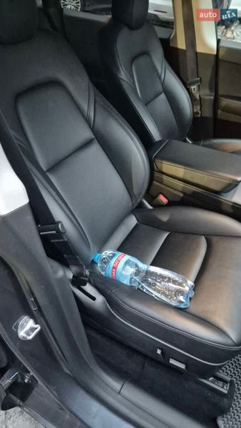 Внедорожник / Кроссовер Tesla Model Y 2022 в Киеве